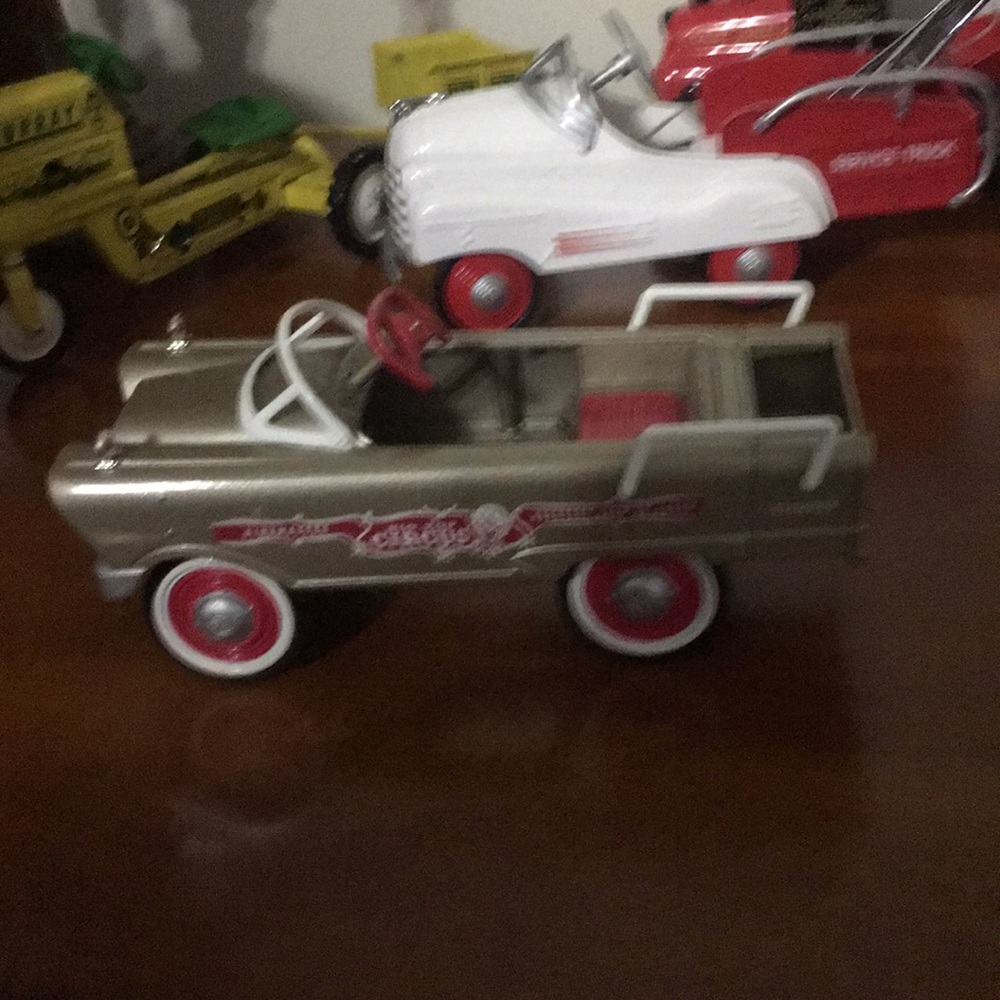 Metal Kiddie Car